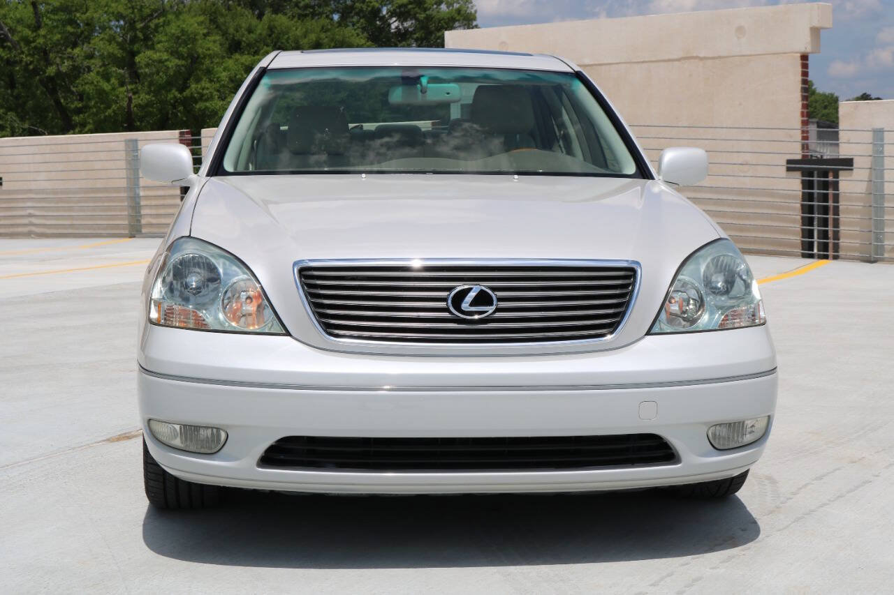 Used 2001 Lexus LS 430 RWD image 12