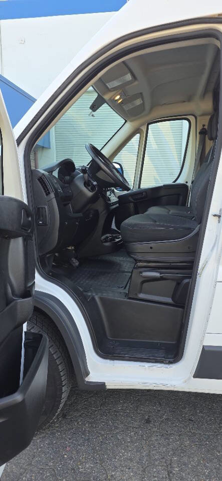Used 2017 RAM ProMaster 2500 FWD image 9
