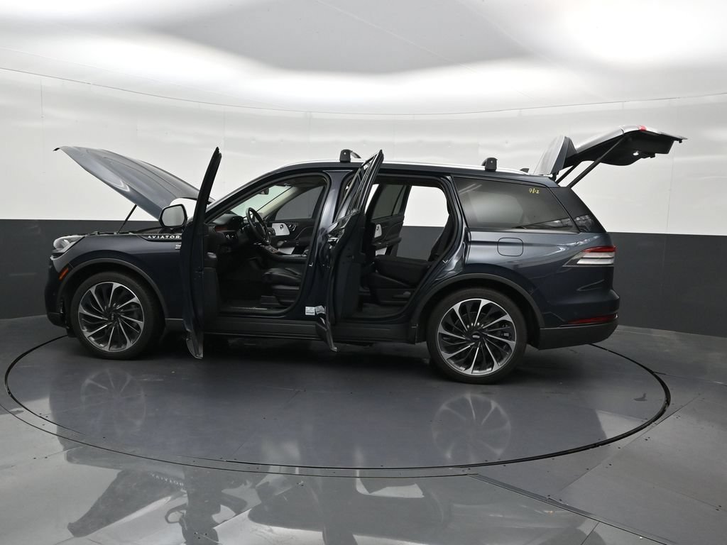 Used 2024 Lincoln Aviator Reserve w/ Equipment Group 201A RWD image 34