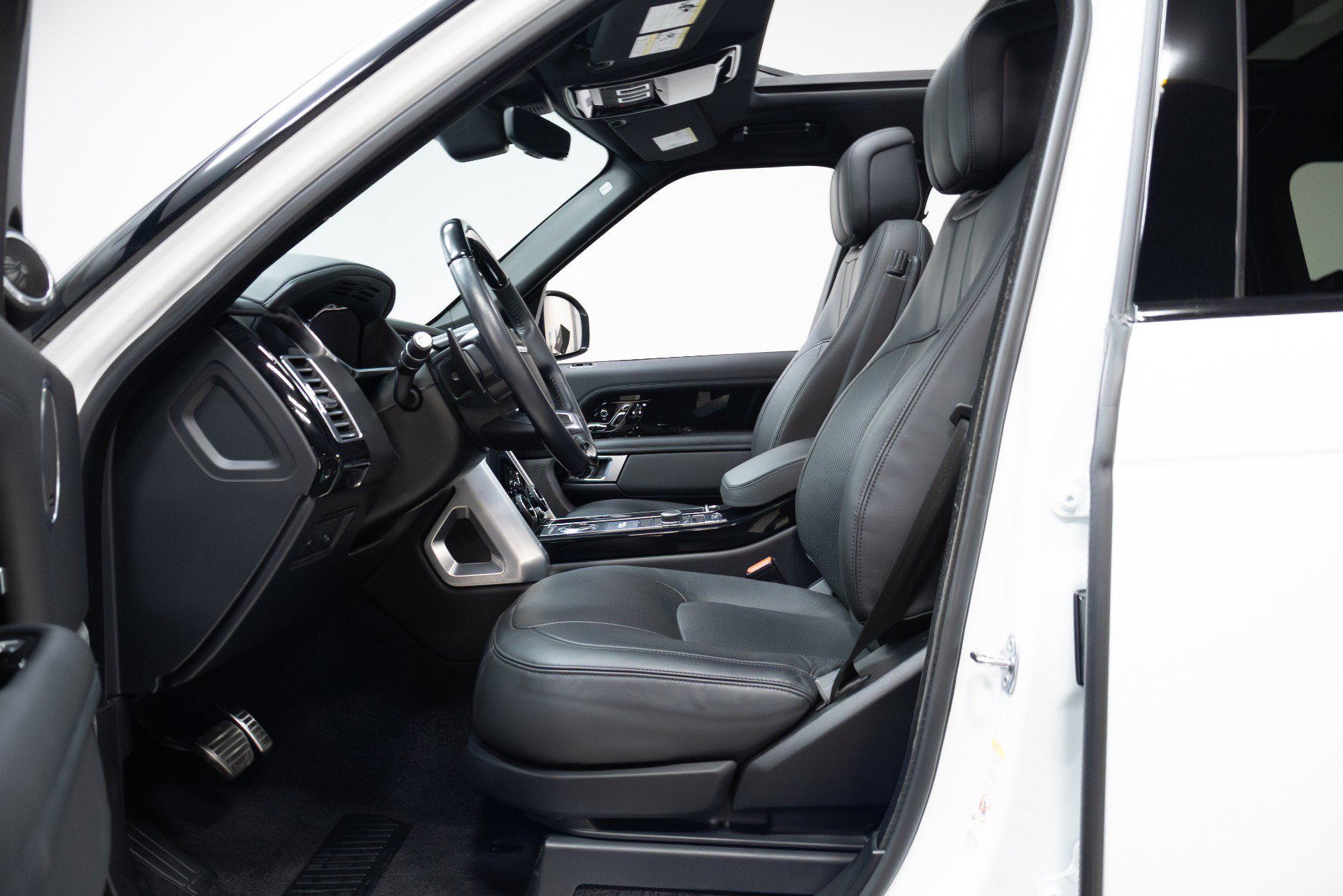 Used 2021 Land Rover Range Rover Westminster Edition image 5