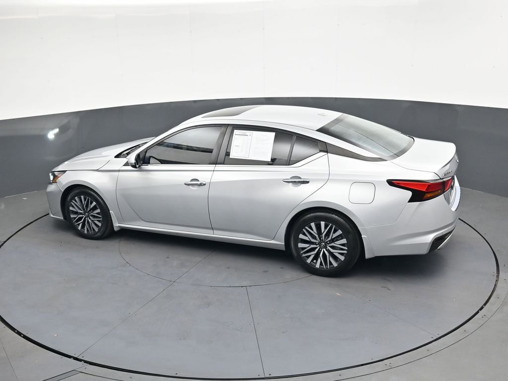 Used 2023 Nissan Altima 2.5 SV w/ SV Premium Package FWD image 34
