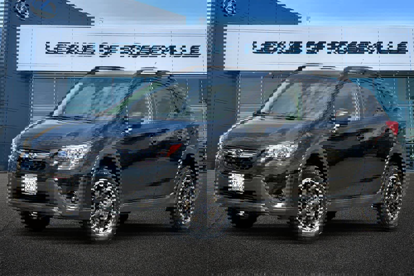 Used 2023 Subaru Crosstrek 2.0i image 1
