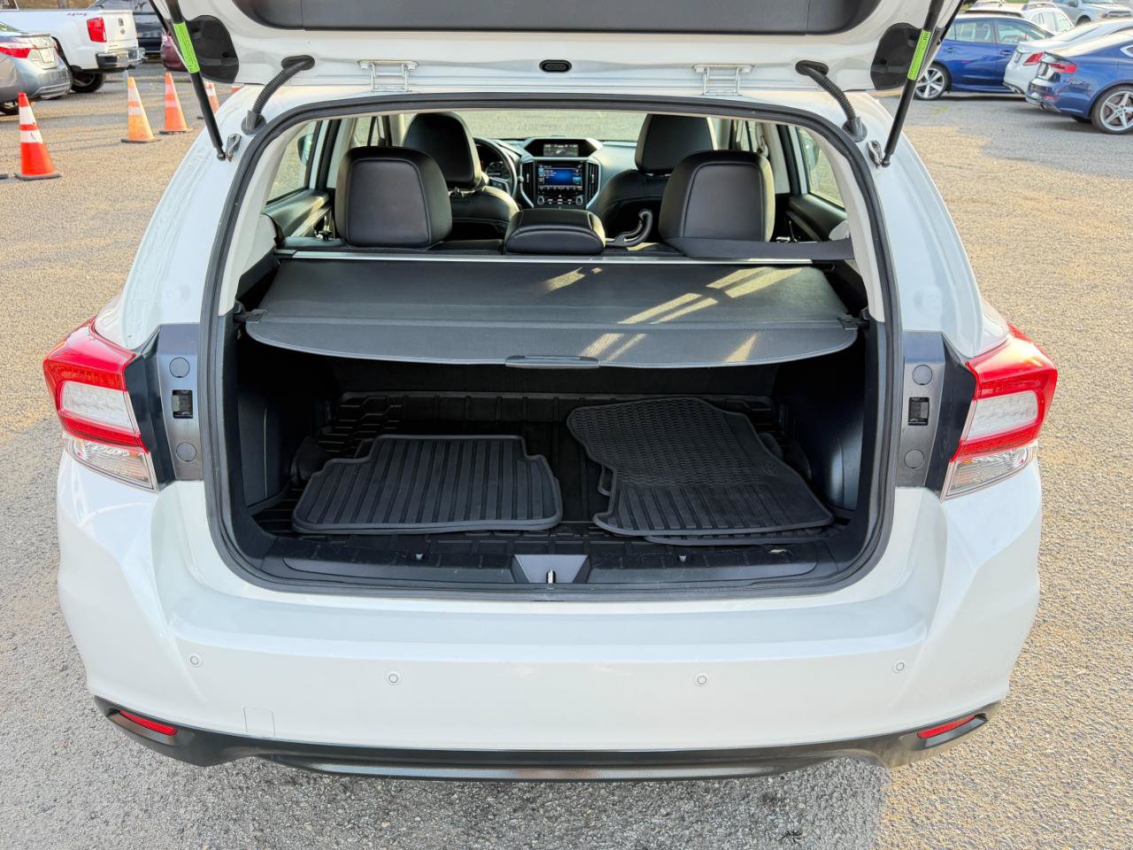 Used 2017 Subaru Impreza 2.0i Limited w/ Moonroof/BSD & Rcta/Eyesight AWD/4WD image 33