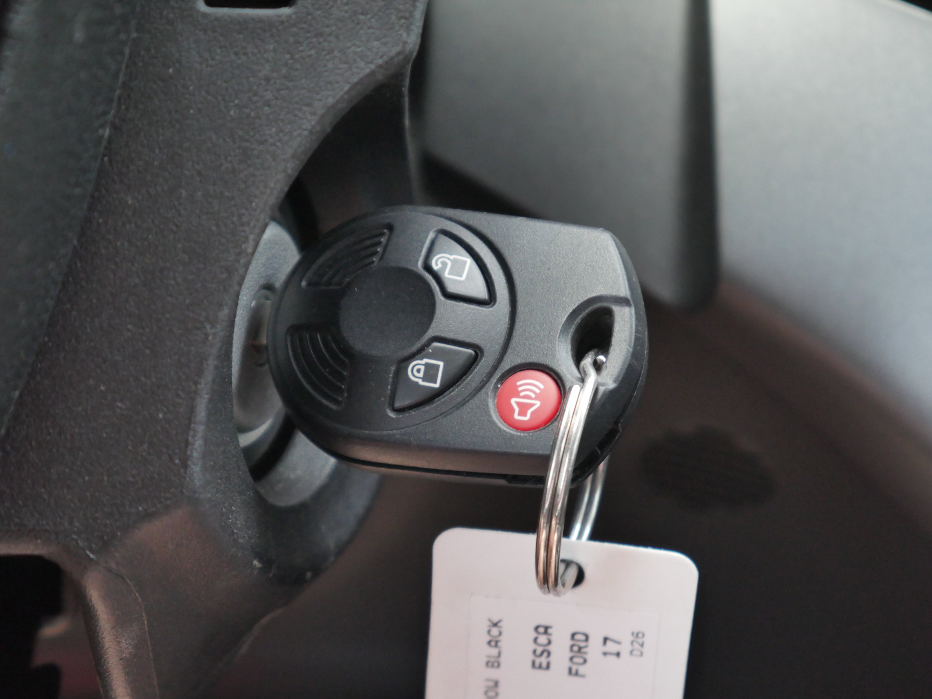 Used 2017 Ford Escape SE image 8