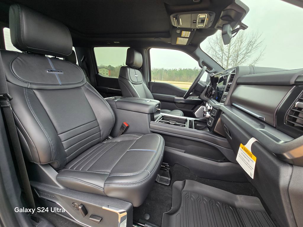 New 2026 Ford F250 Platinum w/ FX4 Off-Road Package AWD/4WD image 18