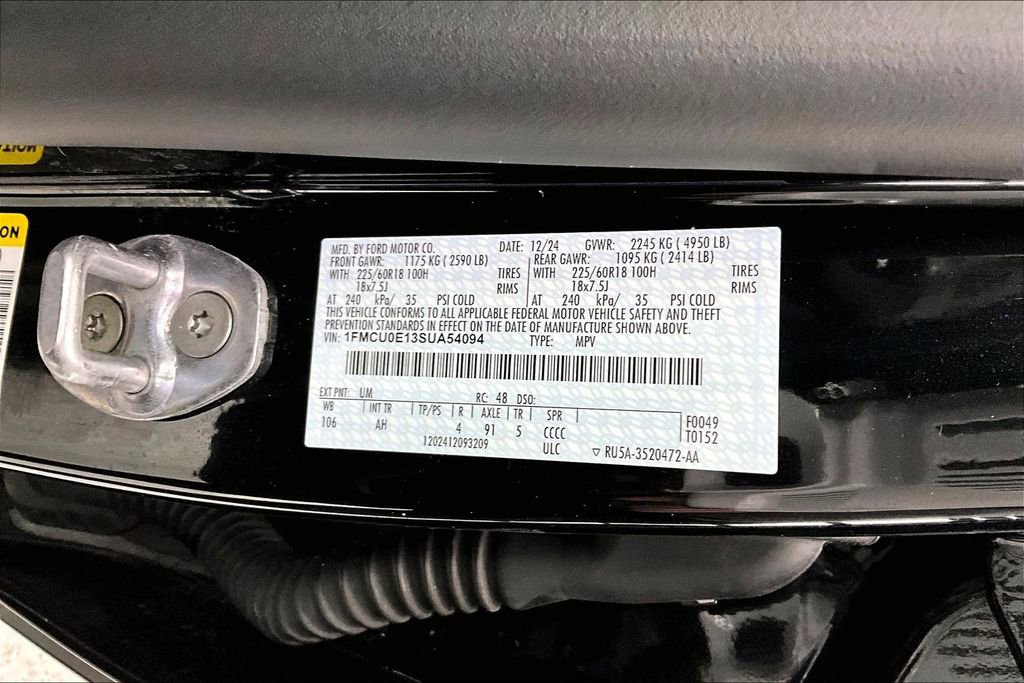 Used 2025 Ford Escape SE w/ PHEV Premium Package image 18