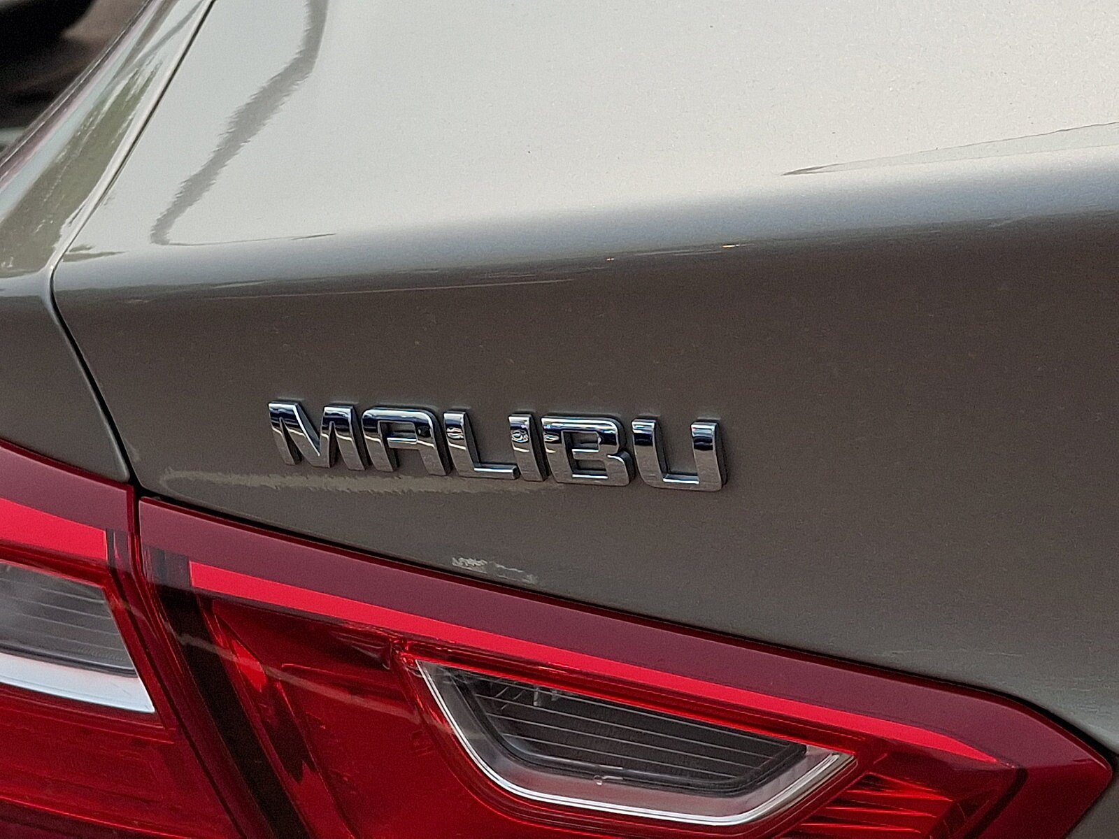 Used 2024 Chevrolet Malibu LT FWD image 30
