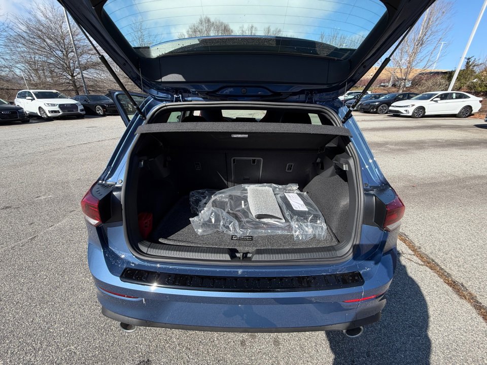 New 2026 Volkswagen Golf SE image 15