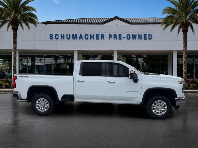 Used 2026 Chevrolet Silverado 2500 LTZ w/ LTZ Convenience Package AWD/4WD image 8