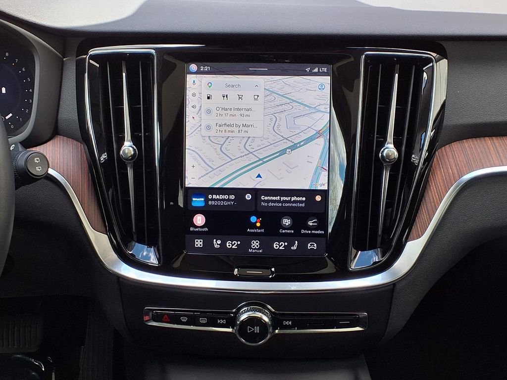 Certified 2025 Volvo V60 B5 Cross Country Plus AWD/4WD image 14