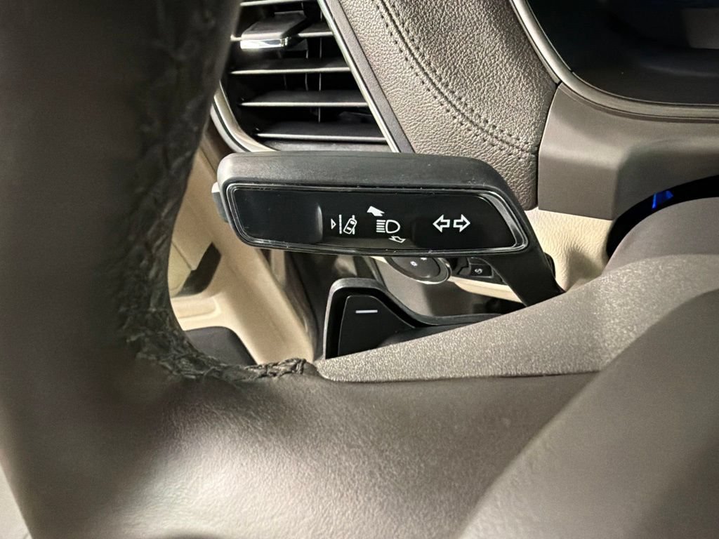 Used 2020 Lincoln Nautilus Reserve w/ Equipment Group 201A AWD/4WD image 19