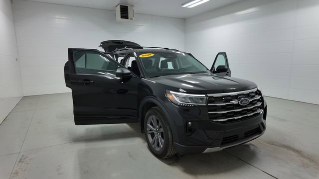 Used 2026 Ford Explorer Active w/ Active Comfort Package AWD/4WD image 21