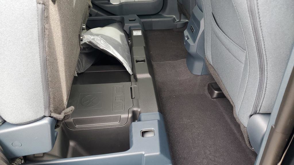 New 2025 Ford Maverick XLT w/ Equipment Group 301A image 34