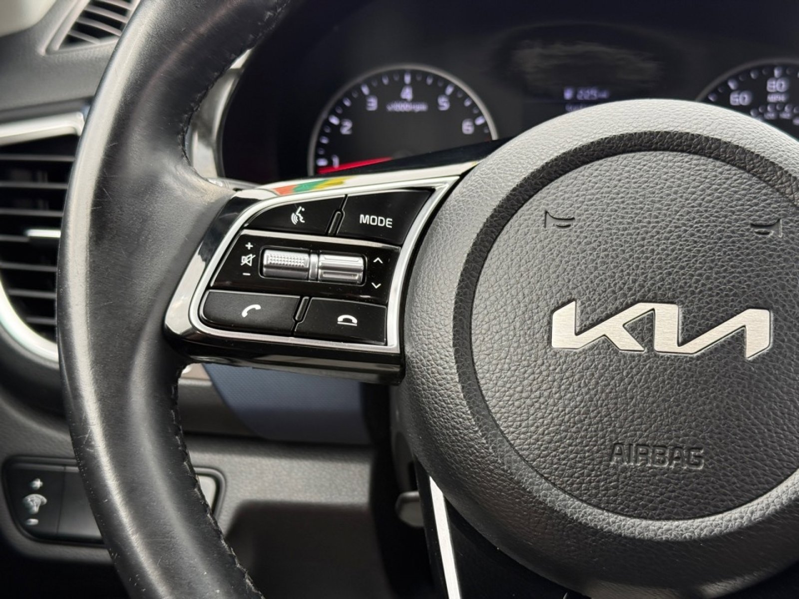 Used 2022 Kia Seltos S image 12