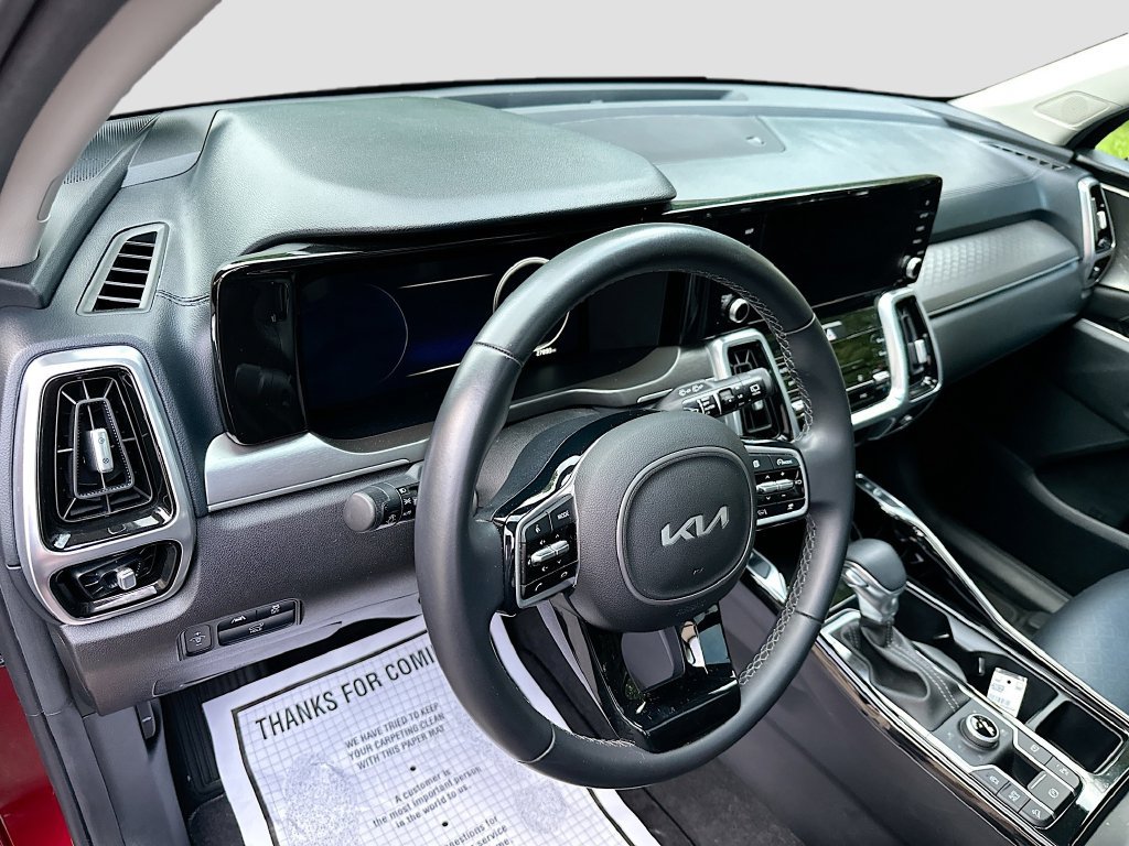 Used 2023 Kia Sorento SX AWD/4WD image 11