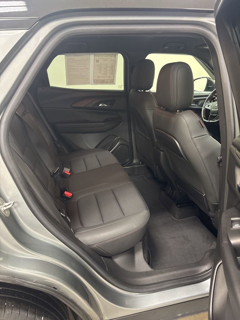 Used 2023 Chevrolet TrailBlazer RS w/ Convenience Package image 40