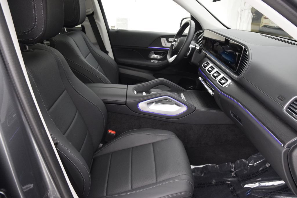 Used 2026 Mercedes-Benz GLS 450 4MATIC image 16