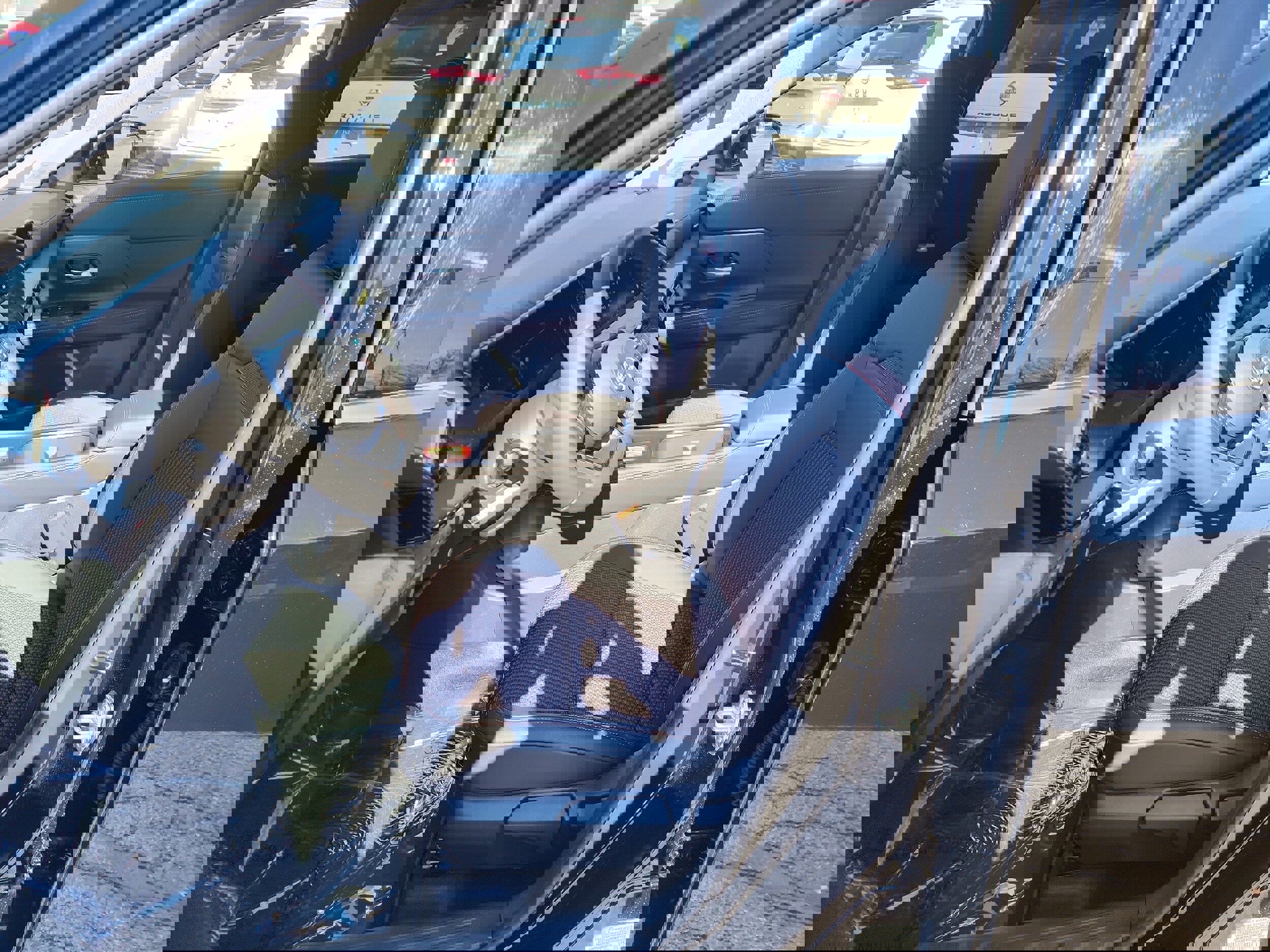 New 2026 Nissan Kicks SR w/ Cold Weather Package image 11