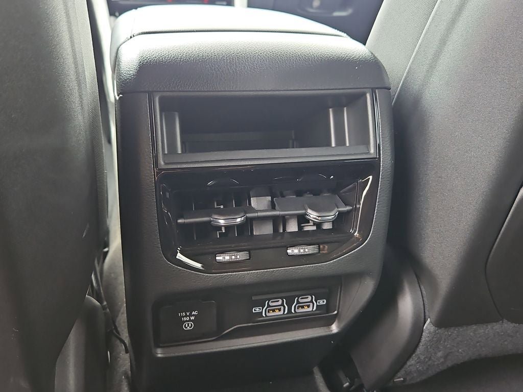 New 2026 Jeep Grand Cherokee Laredo X AWD/4WD image 22