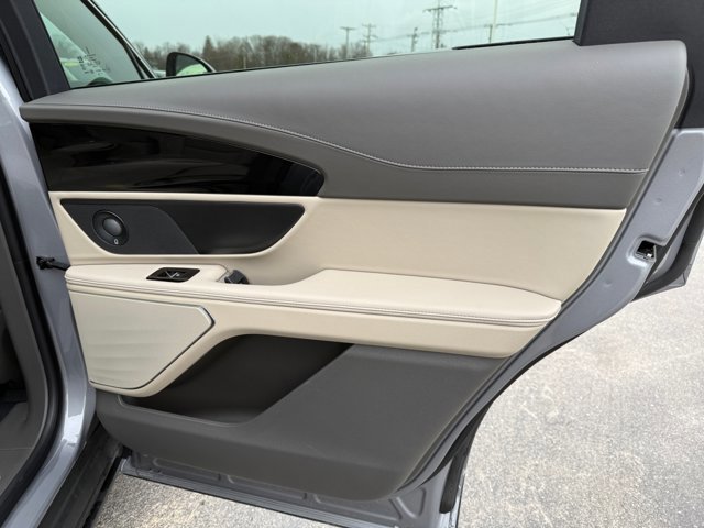 Used 2025 Lincoln Nautilus Premier w/ Equipment Group 102A image 26