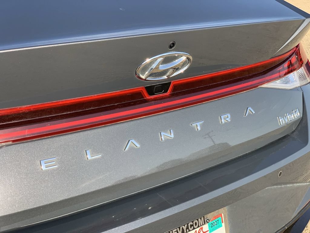 Used 2023 Hyundai Elantra Limited FWD image 30
