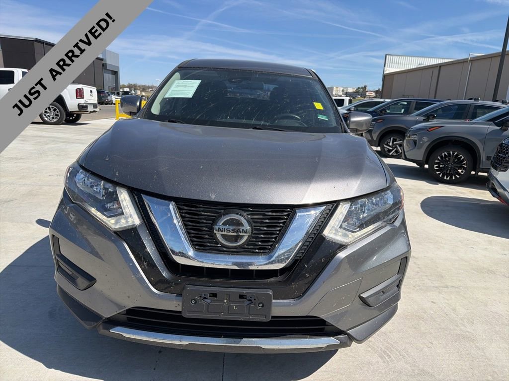 Used 2020 Nissan Rogue S image 2
