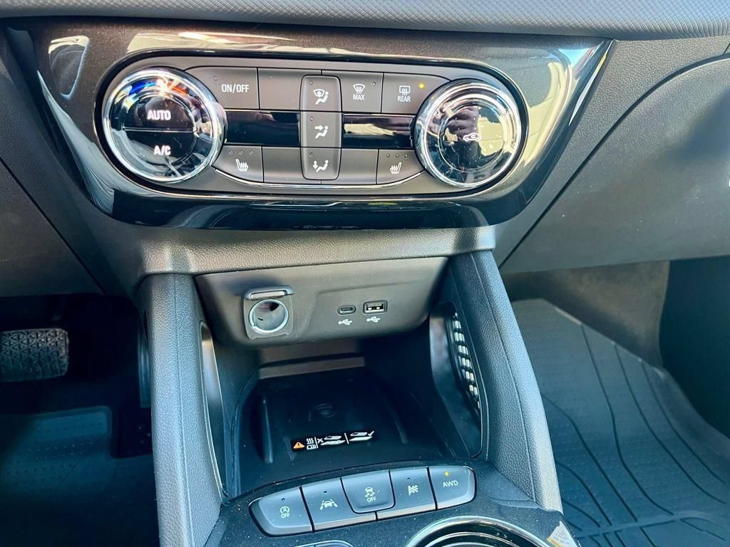 New 2026 Chevrolet TrailBlazer RS w/ Convenience Package AWD/4WD image 15