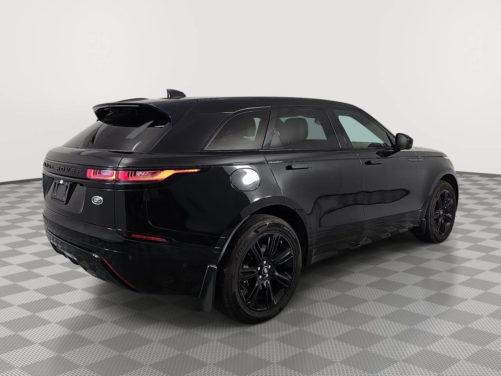 Used 2021 Land Rover Range Rover Velar R-Dynamic S AWD/4WD image 8