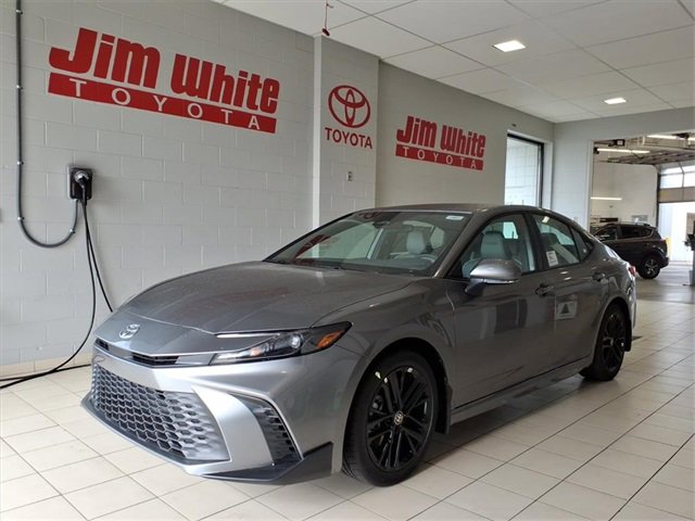 New 2026 Toyota Camry SE image 1