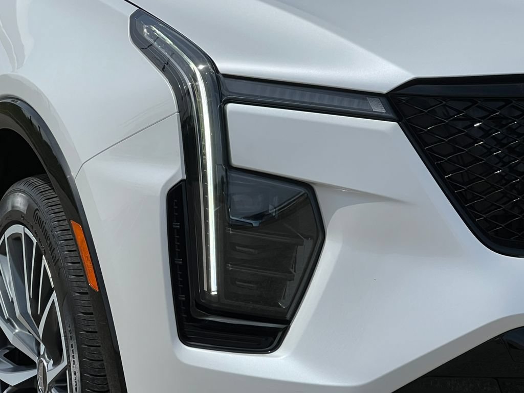 Certified 2024 Cadillac XT4 Sport AWD/4WD image 41