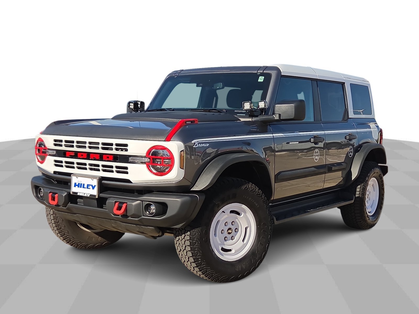 Used 2025 Ford Bronco Heritage Edition AWD/4WD image 4