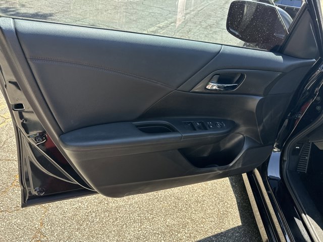 Used 2017 Honda Accord Sport Special Edition image 10