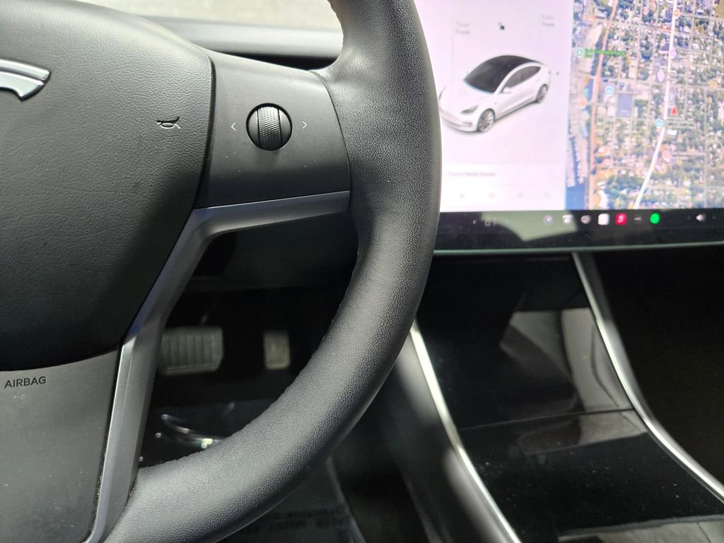 Used 2020 Tesla Model 3 Performance image 15