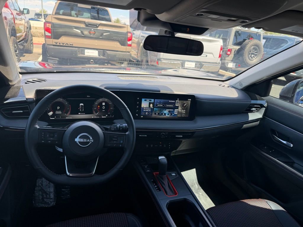 Used 2025 Nissan Kicks SR image 10