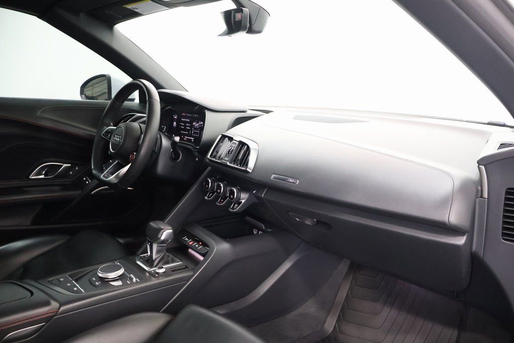 Used 2021 Audi R8 V10 w/ Premium Package RWD image 23