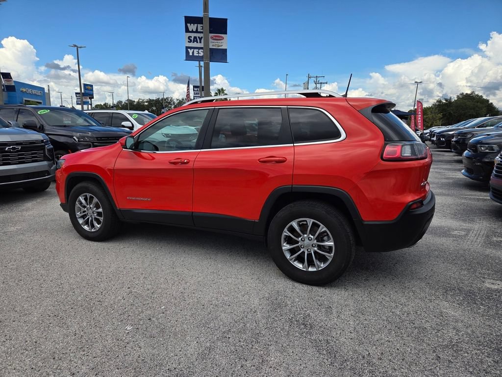 Used 2021 Jeep Cherokee Latitude Lux w/ Comfort/Convenience Group AWD/4WD image 11