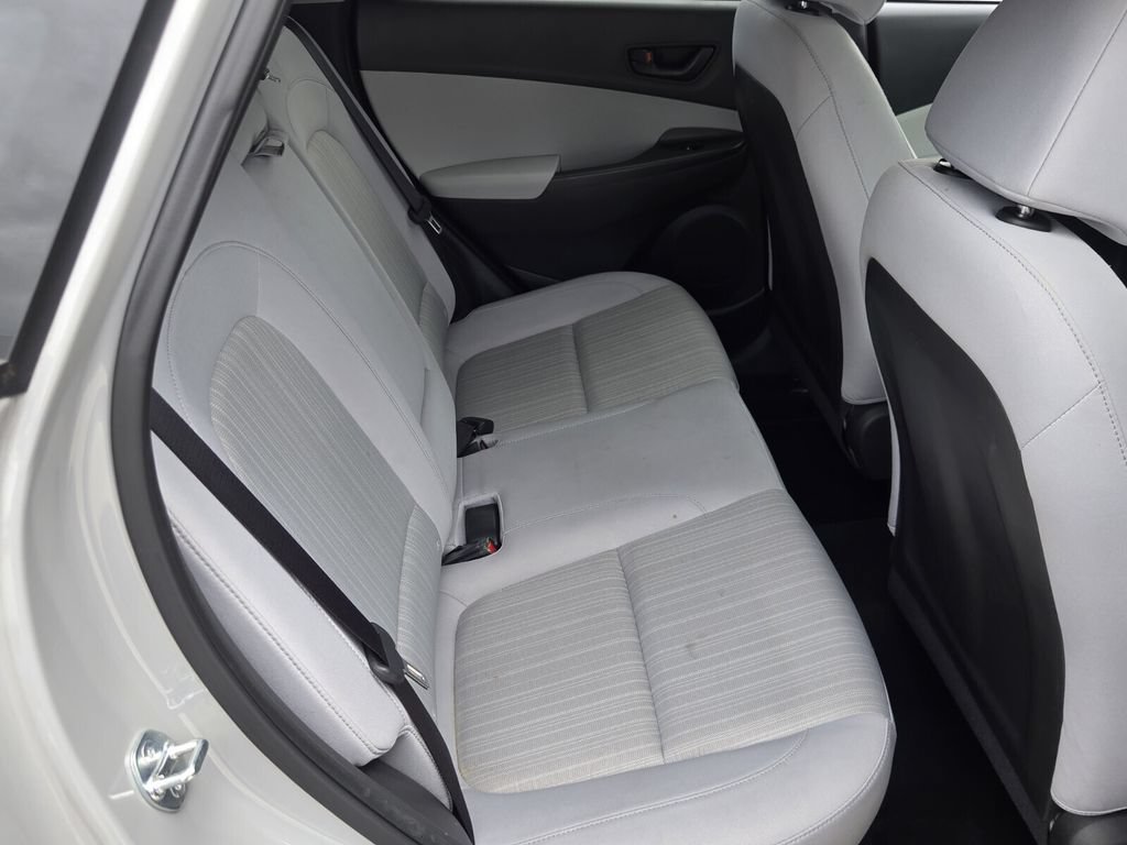 Used 2023 Hyundai Kona SEL FWD image 15