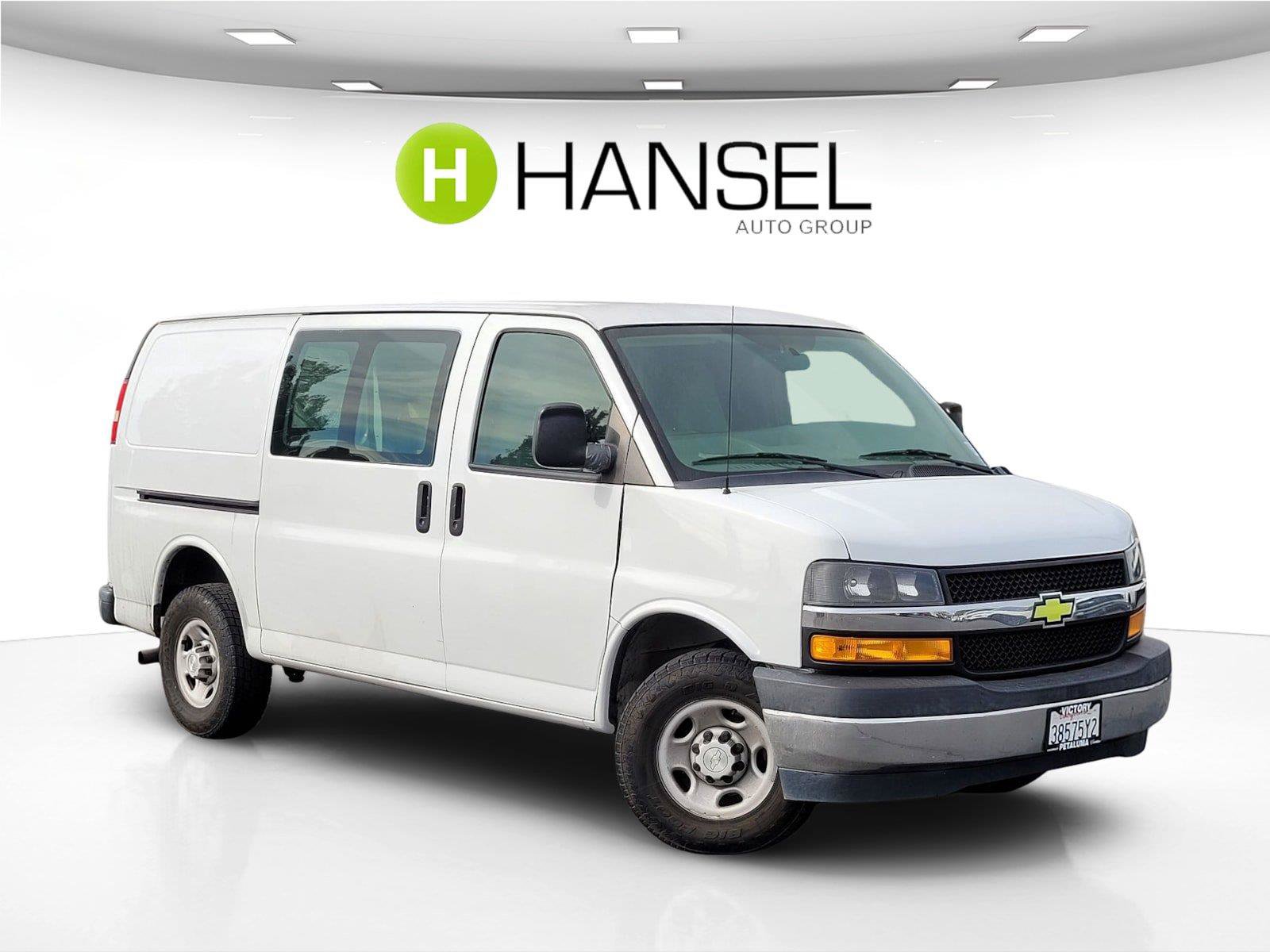 Used 2018 Chevrolet Express 2500 w/ Driver Convenience Package RWD image 1