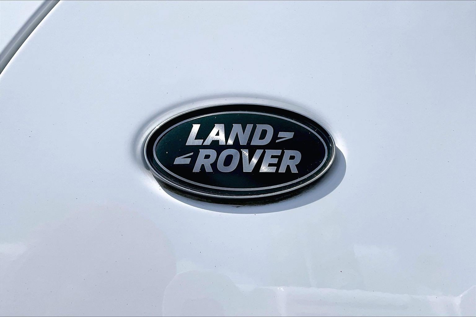 Certified 2025 Land Rover Discovery S AWD/4WD image 9