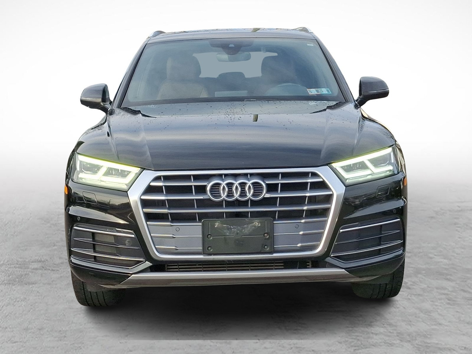 Used 2019 Audi Q5 2.0T Premium Plus w/ Premium Plus Package AWD/4WD image 2
