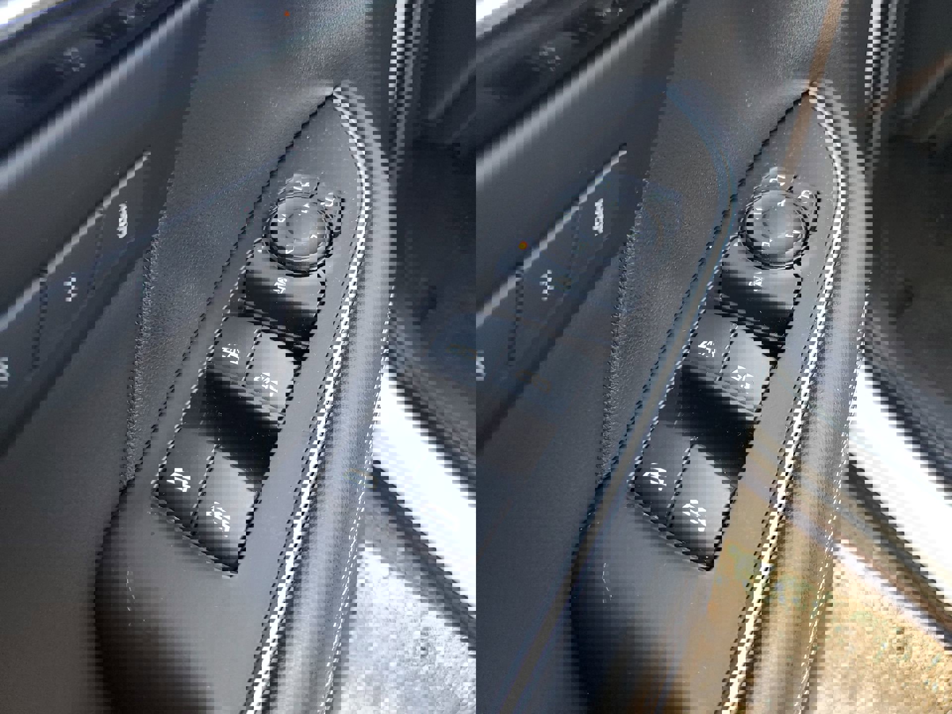 Used 2021 Buick Envision Essence image 71