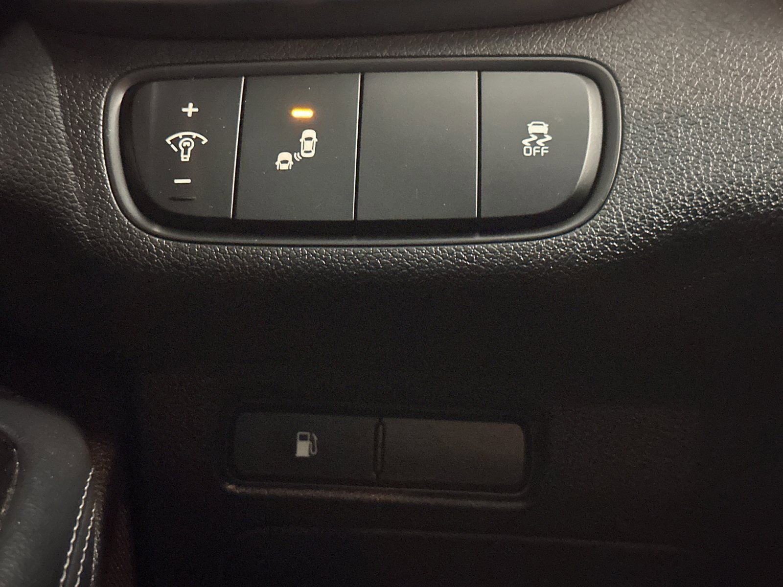 Used 2020 Kia Sorento S image 34