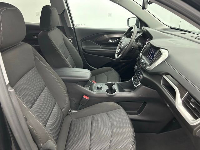Used 2024 GMC Terrain SLE image 29