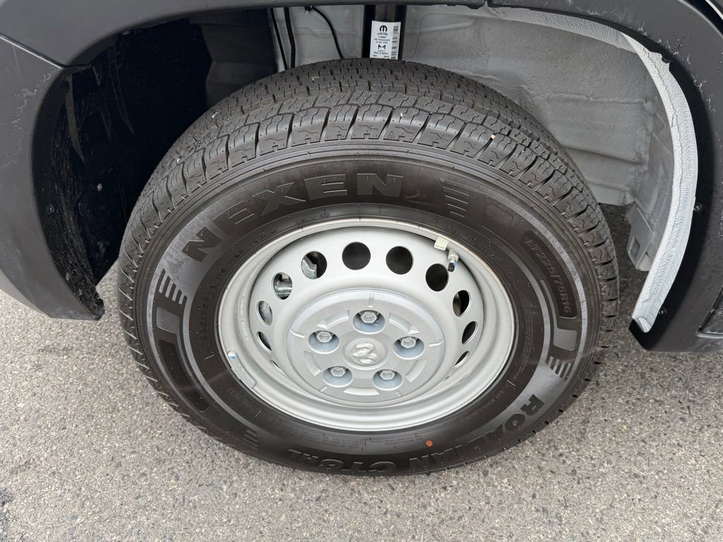 Used 2025 RAM ProMaster 1500 w/ Convenience Group image 12