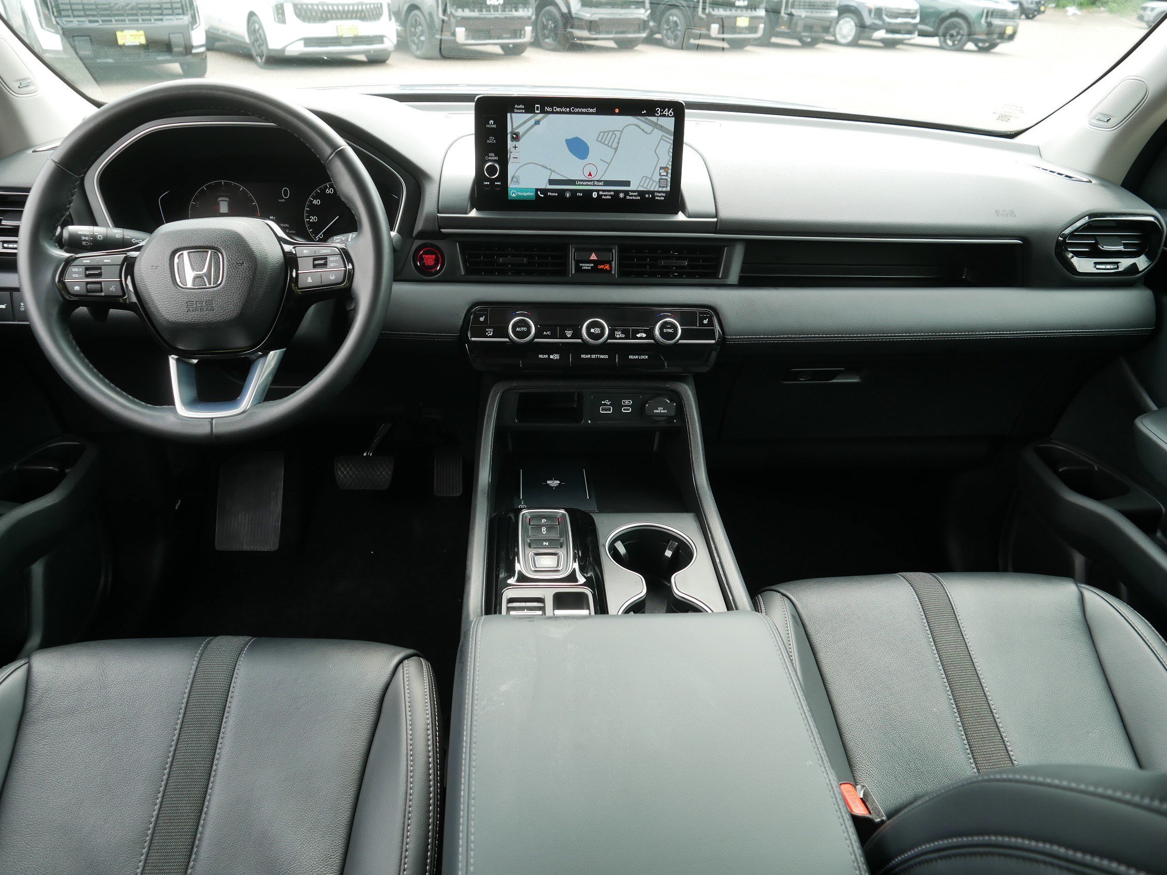 Used 2023 Honda Pilot Touring image 10
