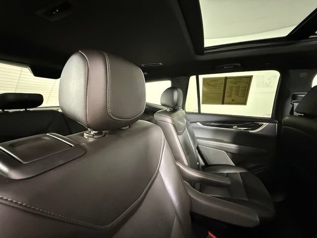 Certified 2024 Cadillac XT6 Premium Luxury AWD/4WD image 31