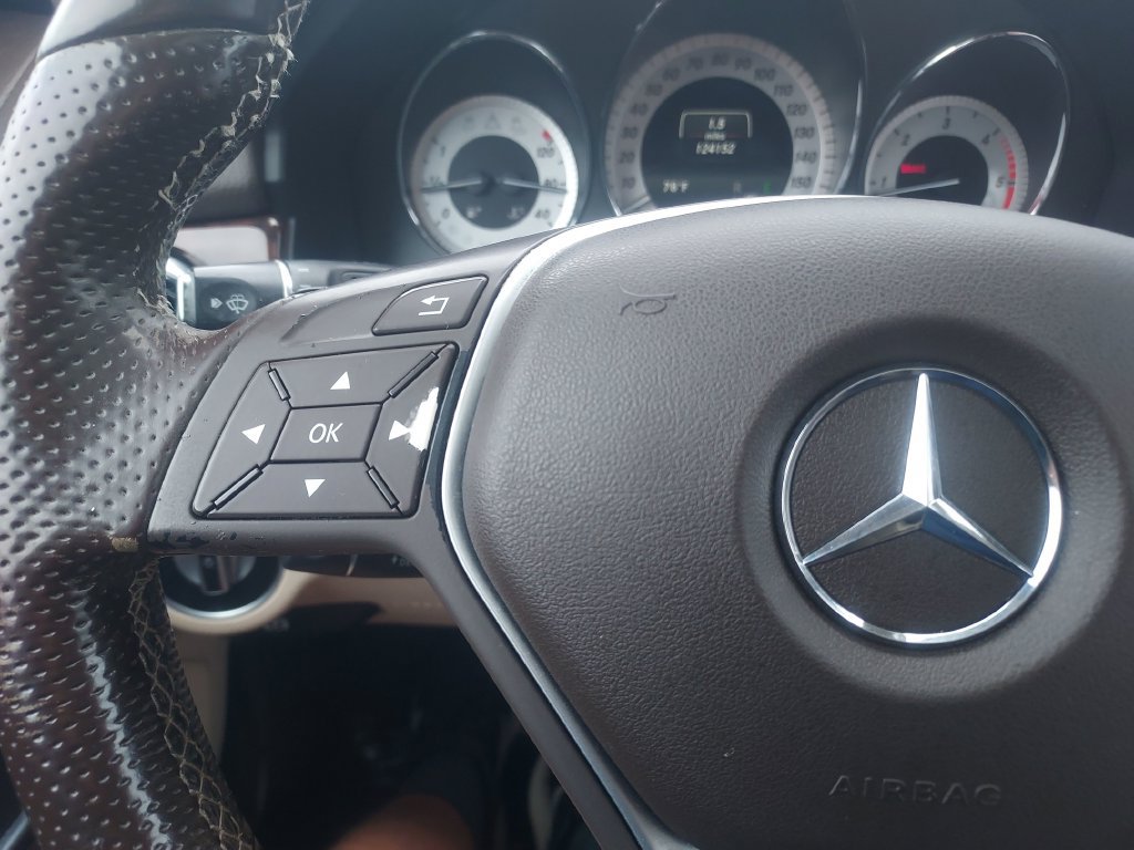 Used 2014 Mercedes-Benz GLK 250 BlueTEC 4MATIC image 22
