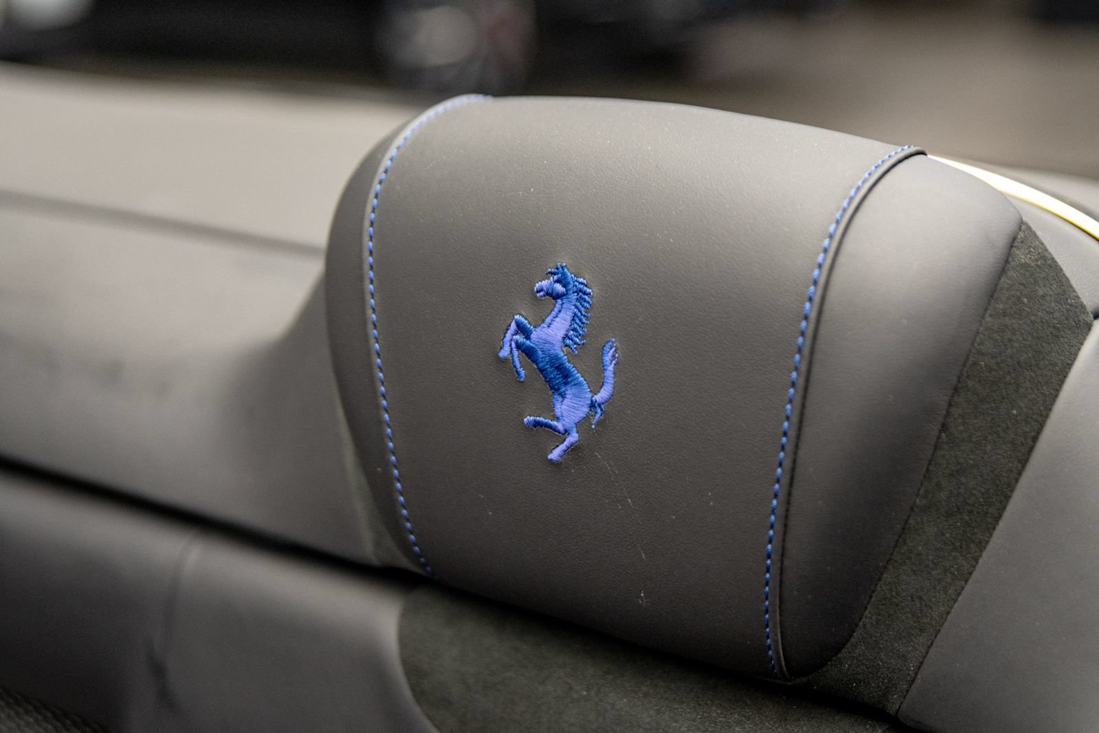 Used 2025 Ferrari Roma Spider RWD image 33