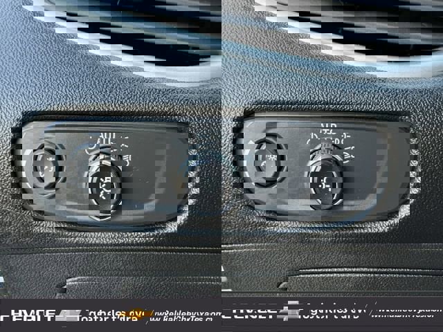 Used 2024 Chevrolet Malibu LT image 26