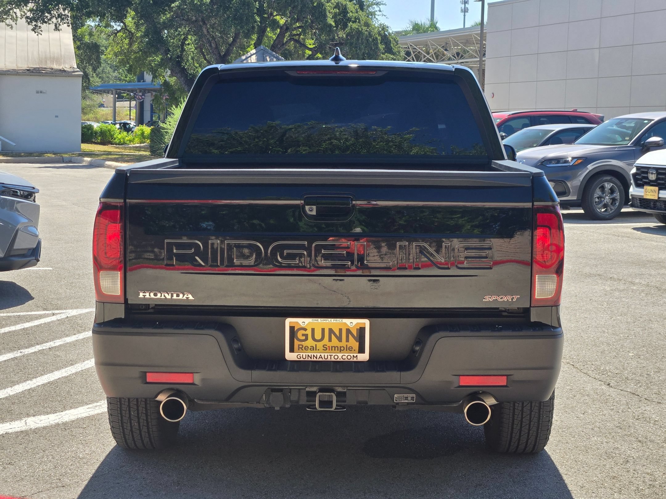 Used 2025 Honda Ridgeline Sport image 4